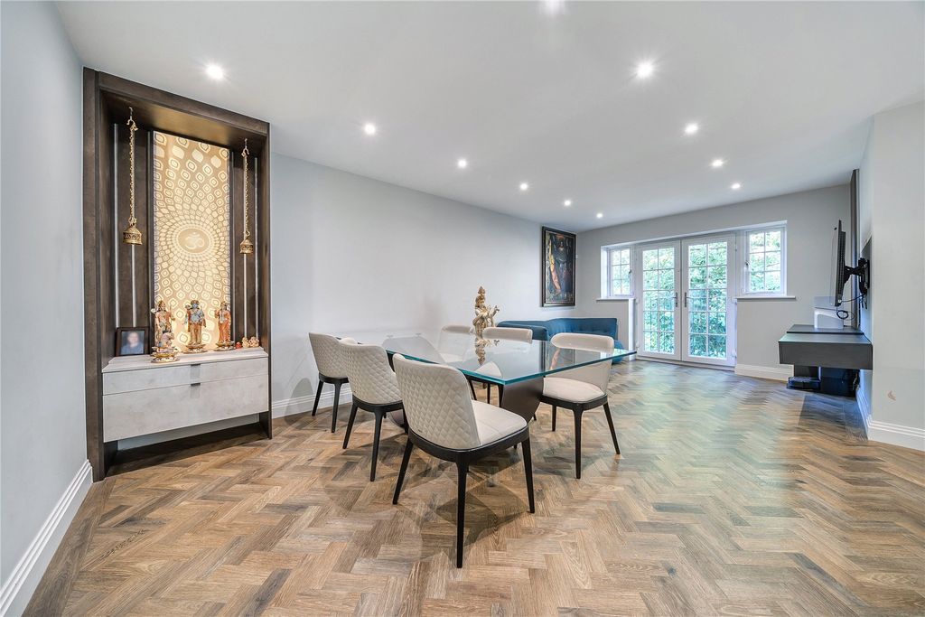 Property photo 1 of 20 Picture No. 11