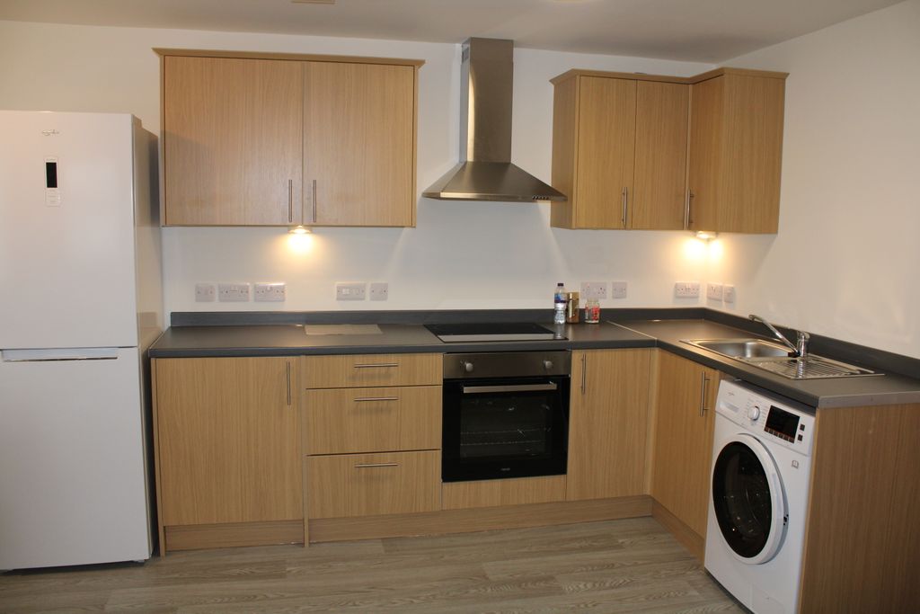 Property photo 2 of 6