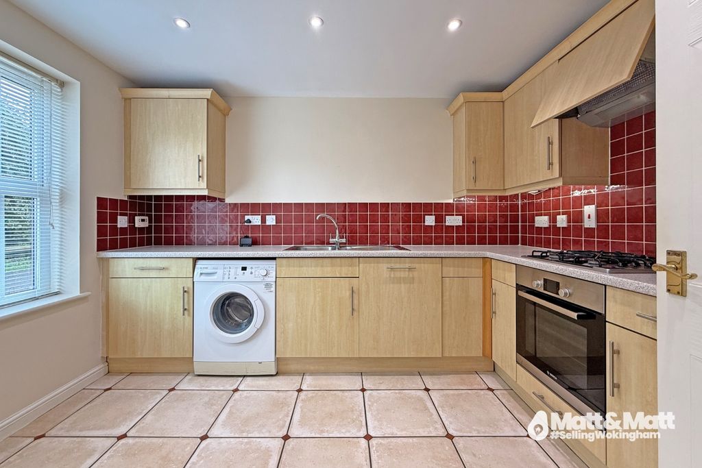 Property photo 3 of 9 5063965