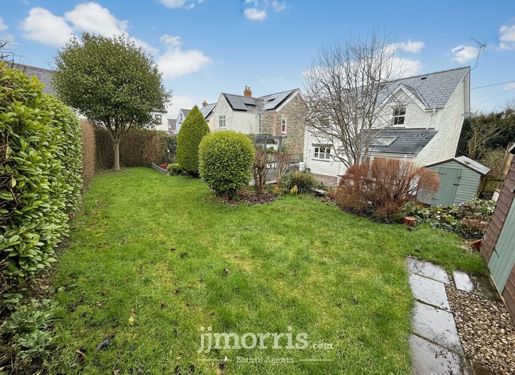 Property photo 3 of 31