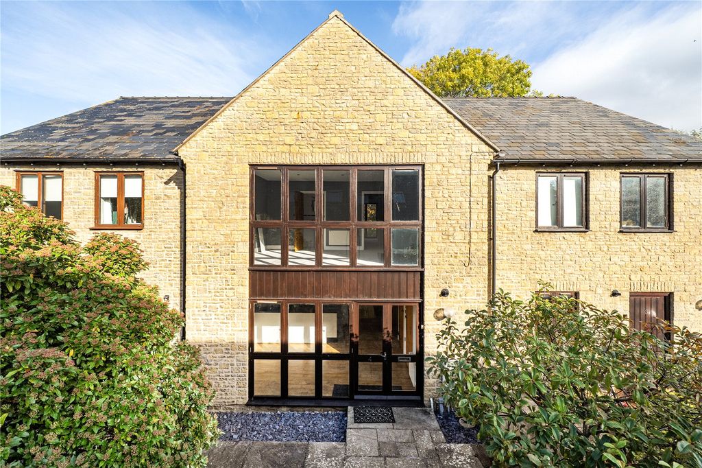 Property photo 1 of 29 Picture No. 34