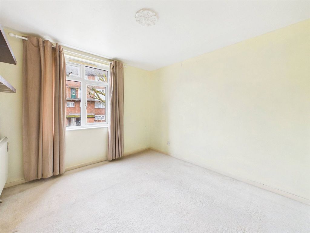 Property photo 2 of 5 Picture 2