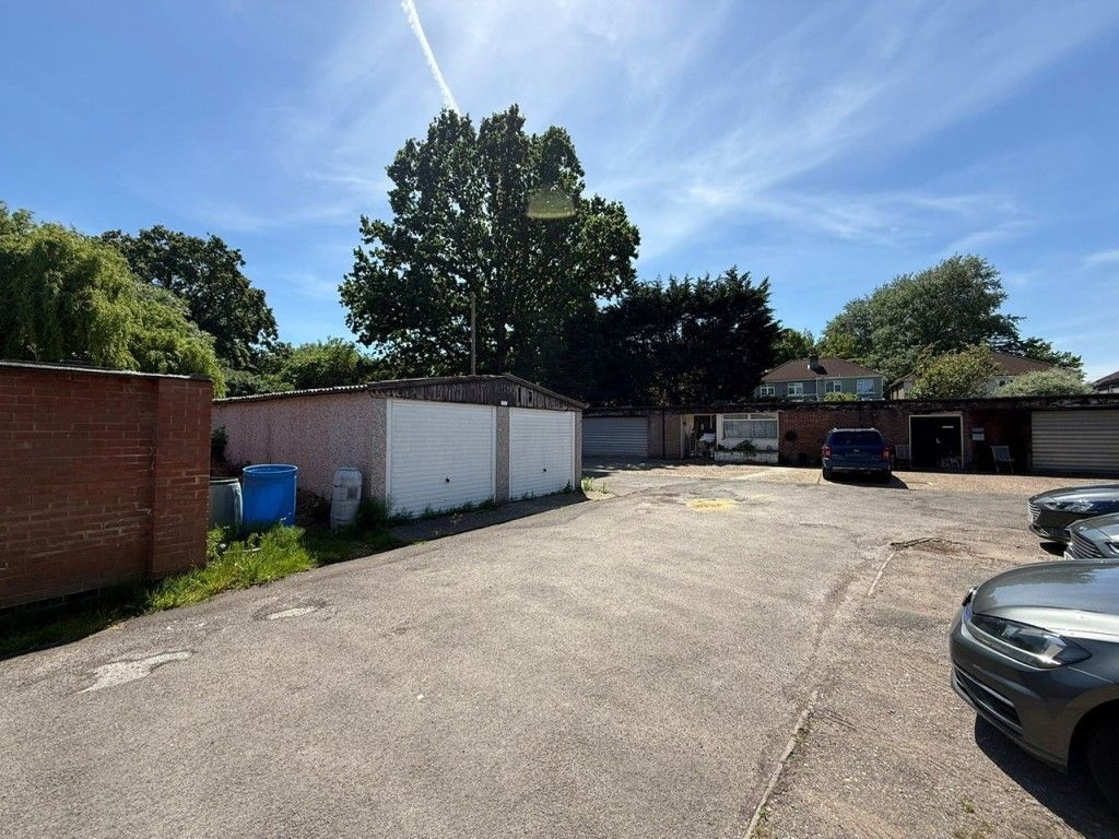 Property photo 2 of 15 Garages And Stores To The Rear