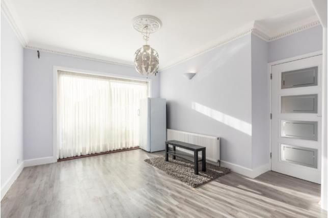 Property photo 3 of 17 Image