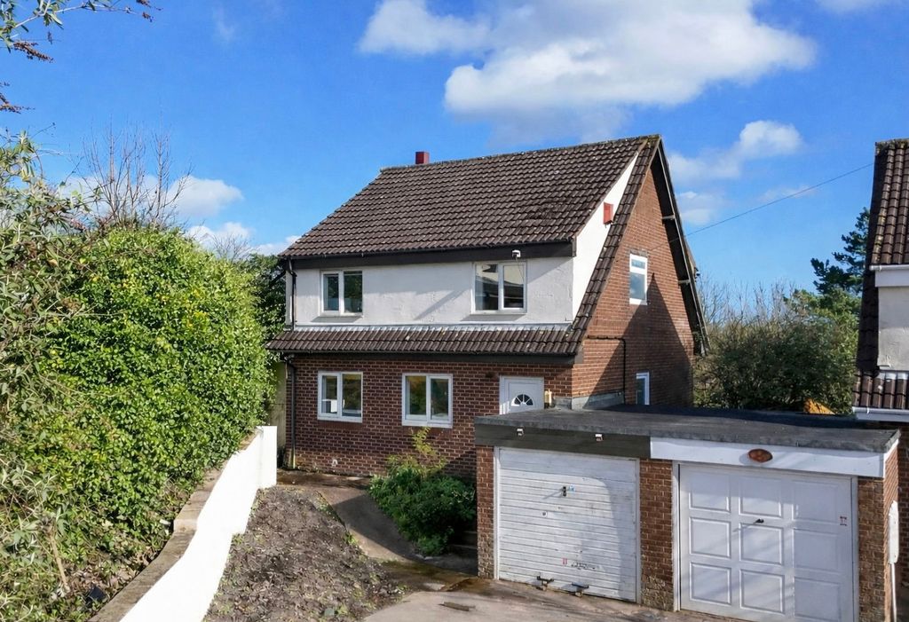 Property photo 1 of 25