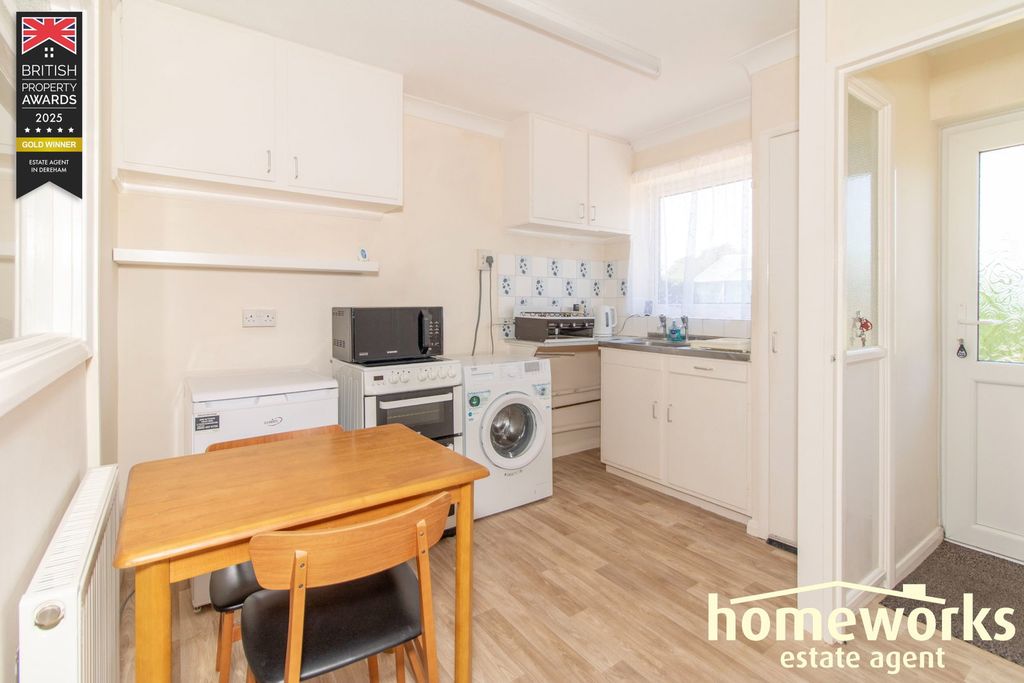 Property photo 2 of 11