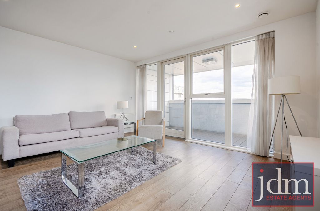 Property photo 2 of 13 3E83Cf6A-2Db0-484...