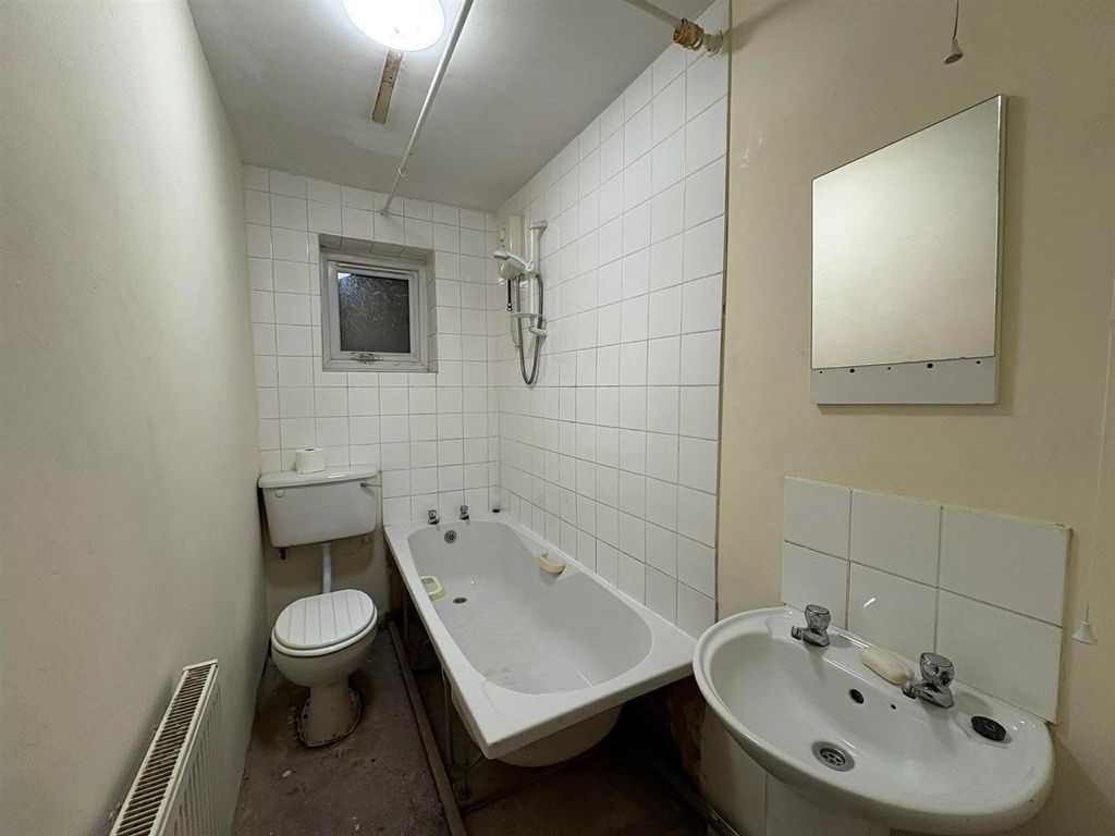 Property photo 3 of 5 88A1Fa3E13Ff3Fd3d4A3E0B84B3F52B3.Jpeg