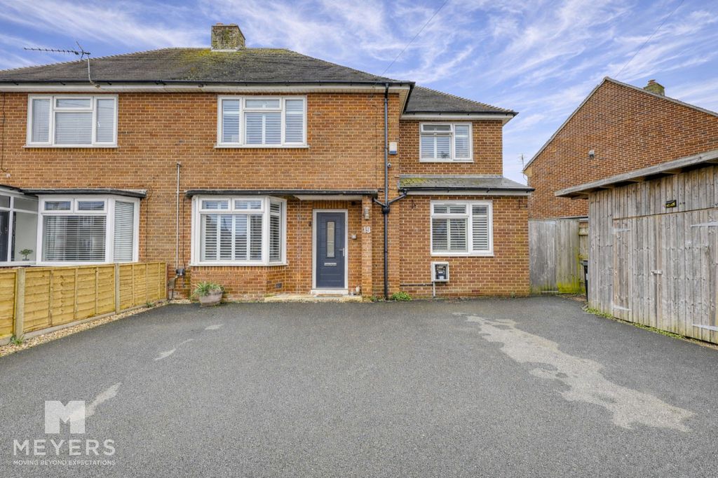 Property photo 1 of 20