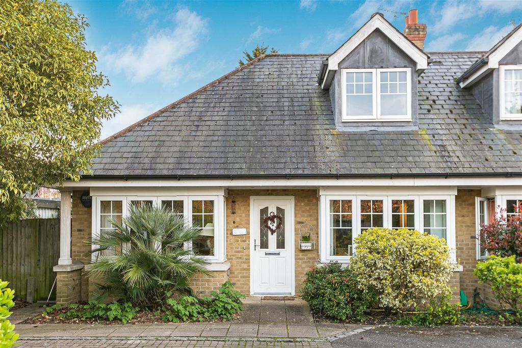 Property photo 1 of 36