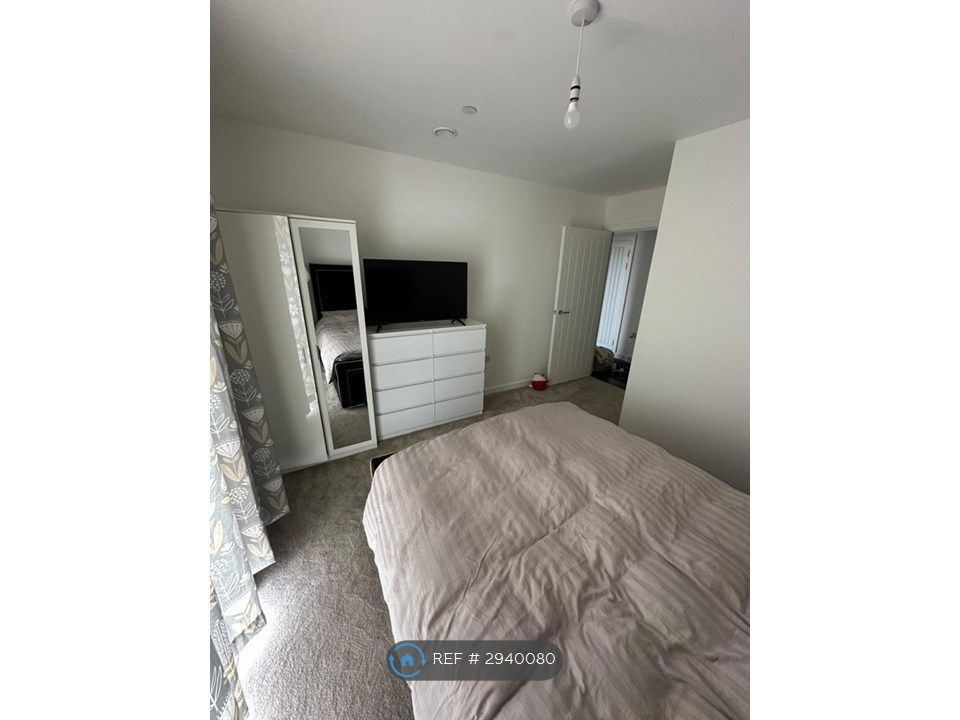 Property photo 3 of 33