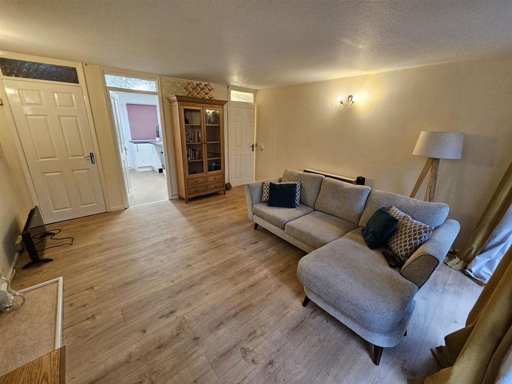 Property photo 3 of 9 Lounge 2.Jpg