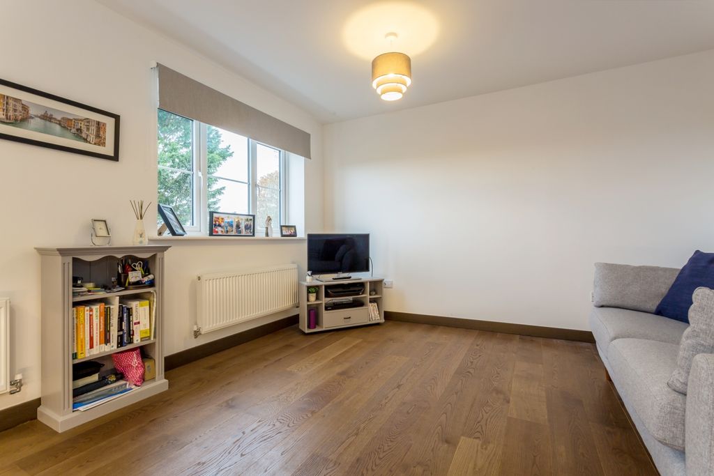 Property photo 3 of 10 5U3A9051