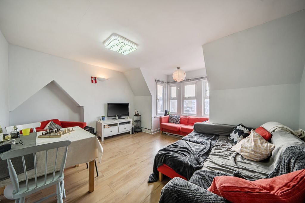 Property photo 1 of 12 Reception