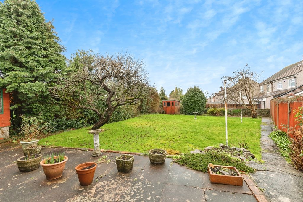 Property photo 2 of 19