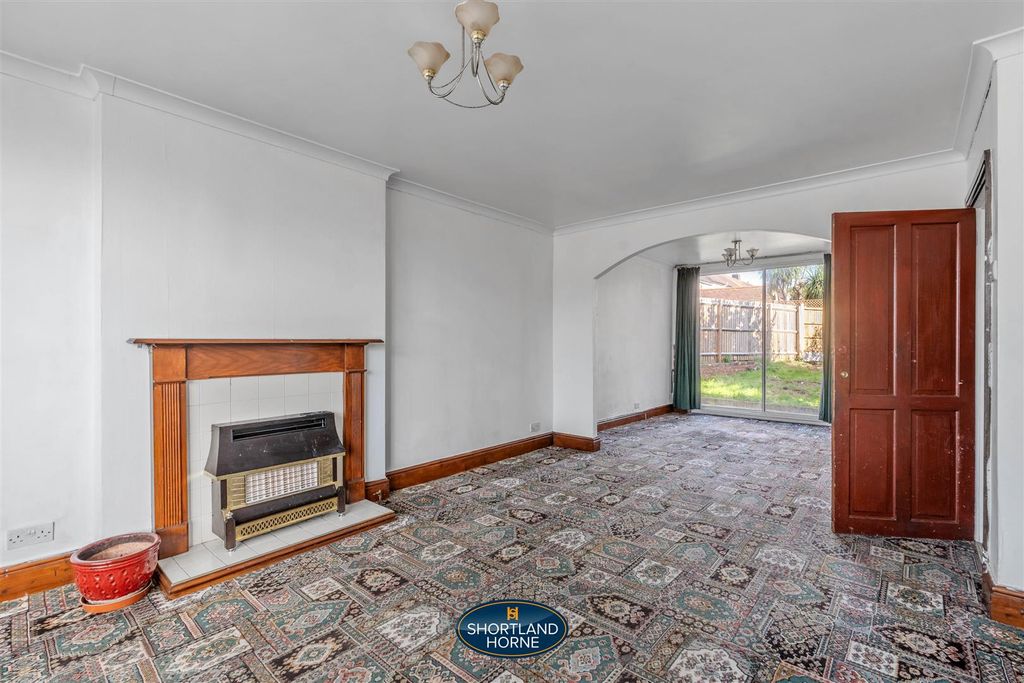 Property photo 3 of 23 2 The Mount (8 Of 23).Jpg