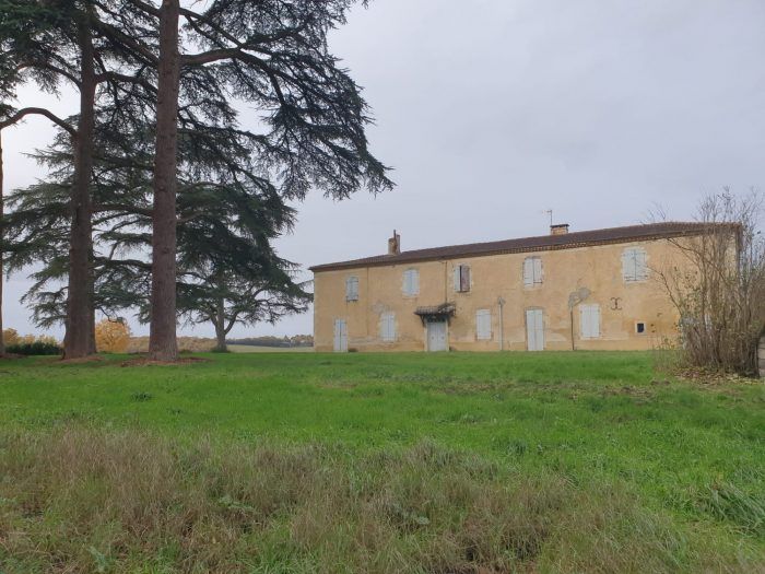 Property photo 1 of 32