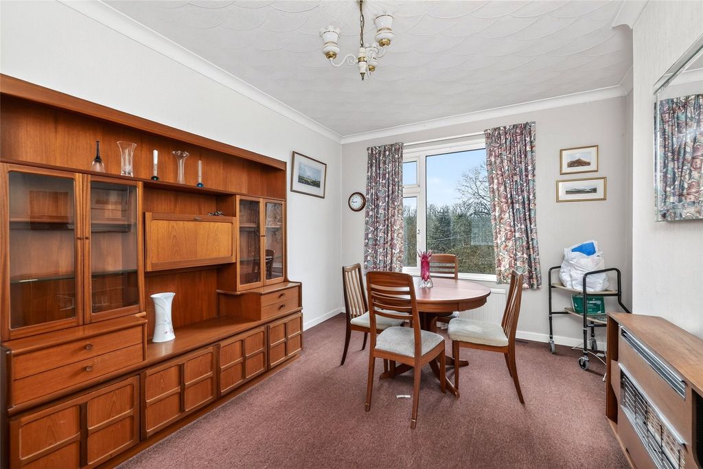 Property photo 2 of 16 Picture No. 13