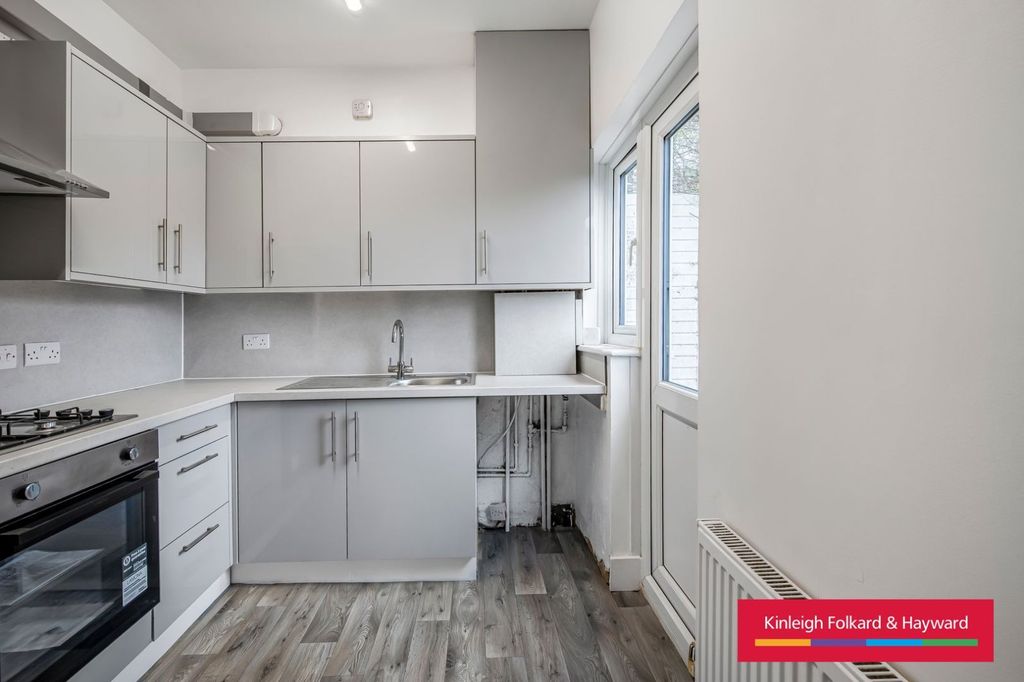 Property photo 3 of 12 Picture No. 15