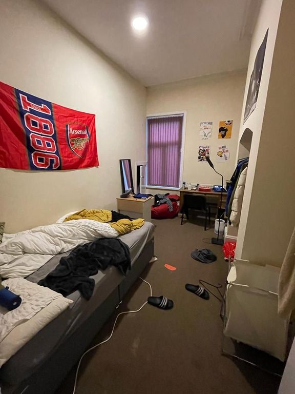 Property photo 3 of 6