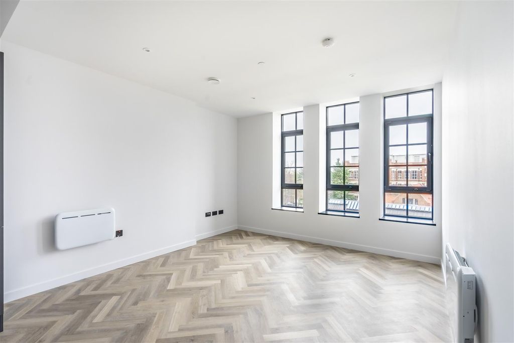 Property photo 3 of 12 217Cw-2.Jpg