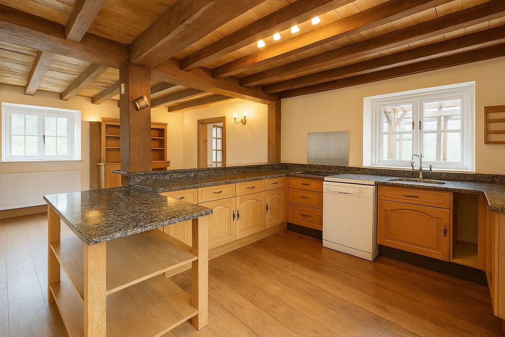 Property photo 3 of 8