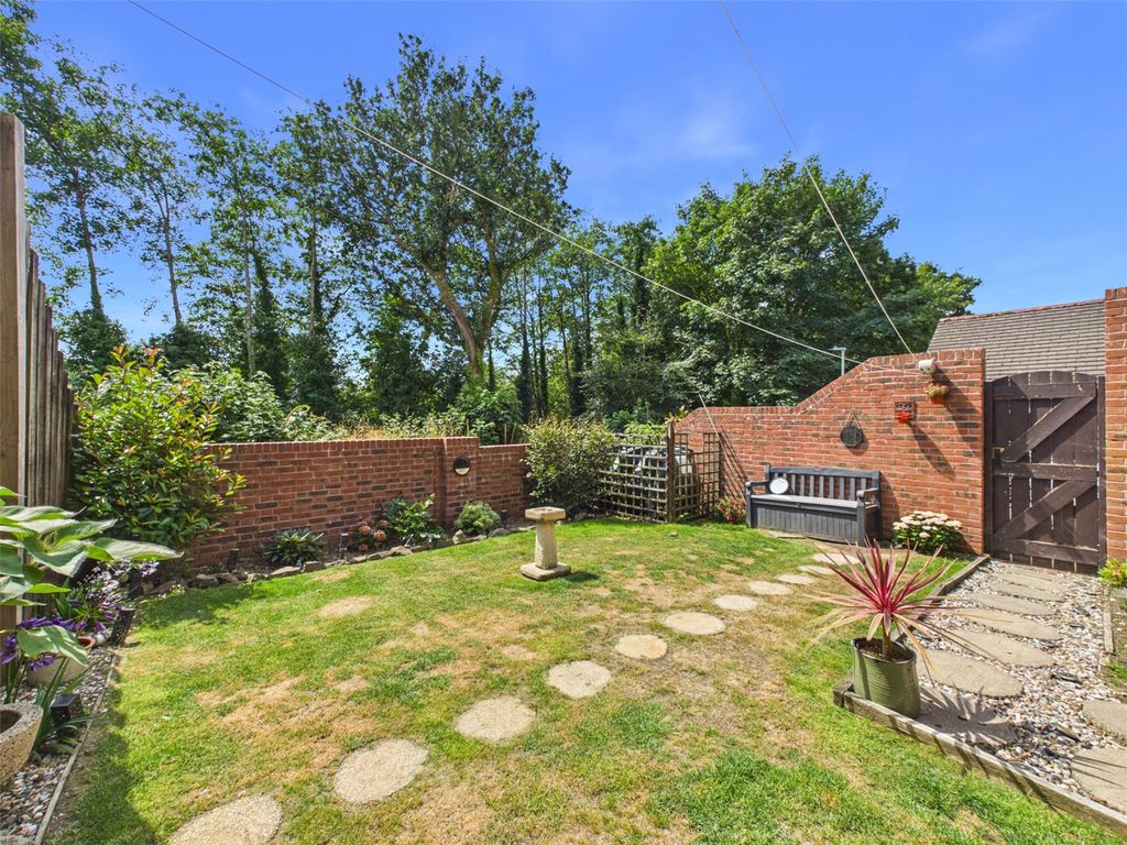 Property photo 2 of 20 Picture No. 22