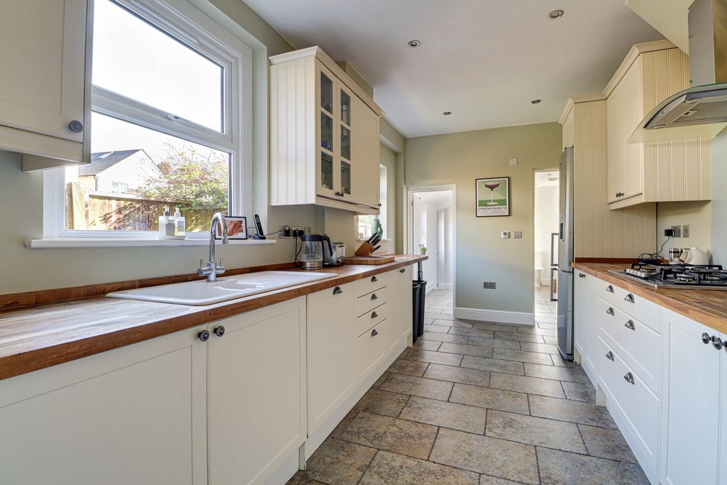 Property photo 2 of 22 Img4176Img4178