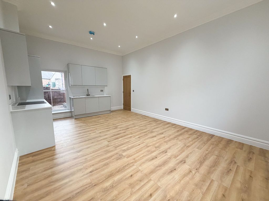 Property photo 3 of 8 Old Harlow Apartments CM17