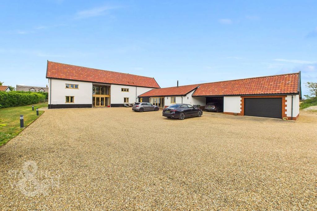 Property photo 1 of 31