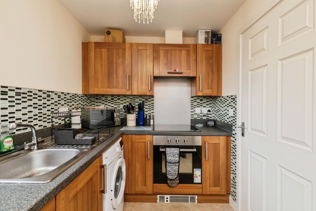 Additional image 5 of 2 bed flat for saleLeaze Close, Bristol BS35