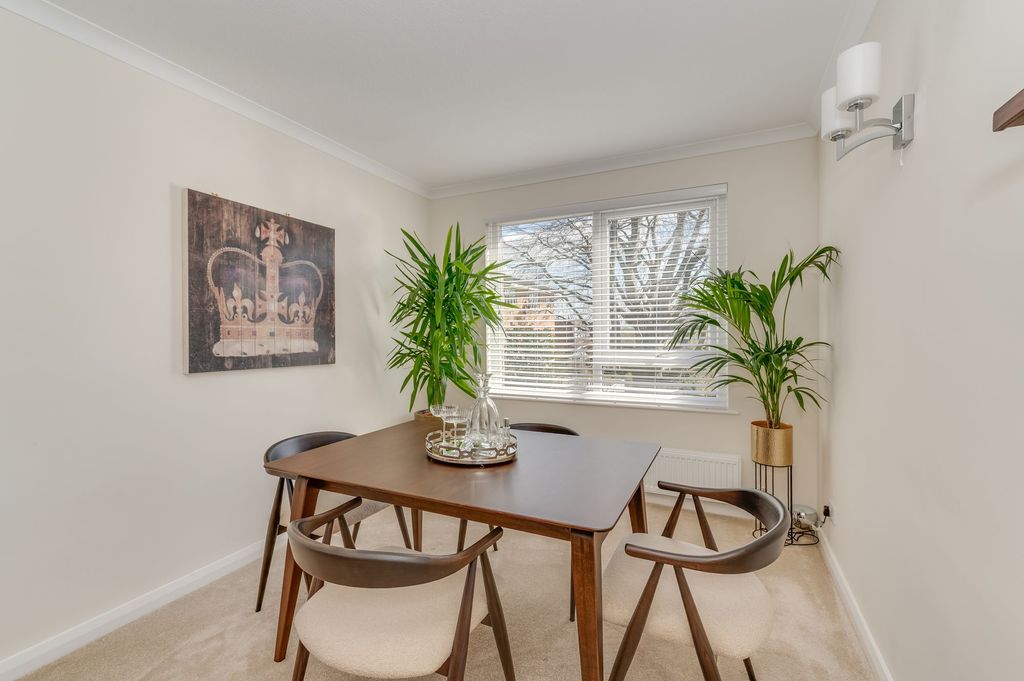 Property photo 3 of 31