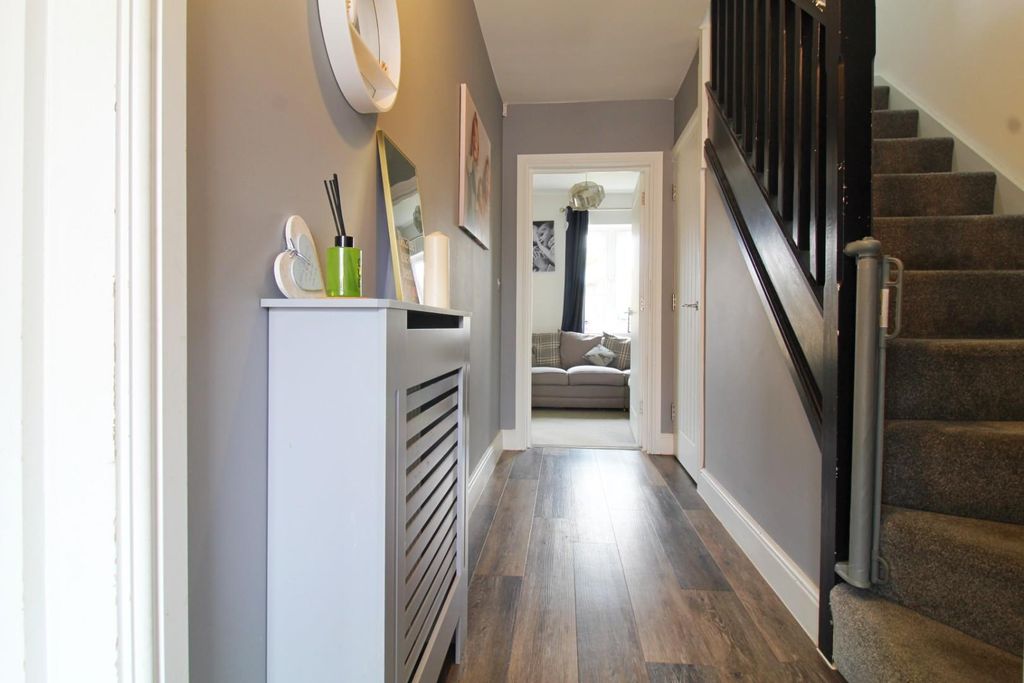 Property photo 2 of 16 Img_2330_Inpixio.Jpg