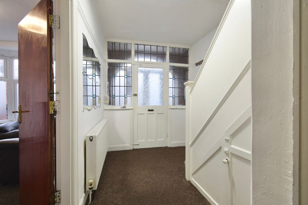 Property photo 2 of 17 2