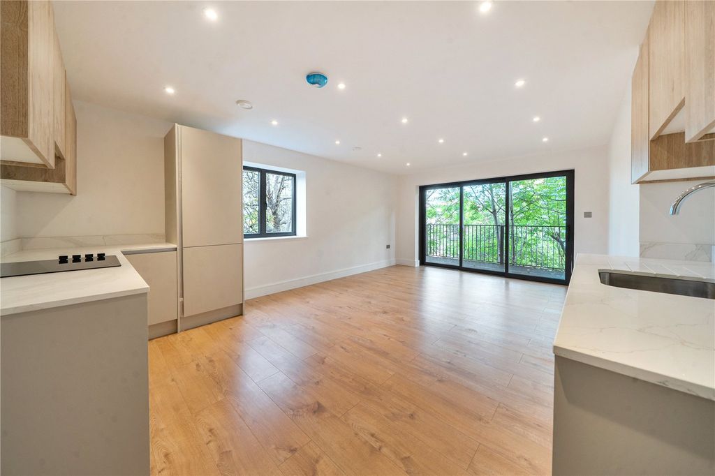 Property photo 3 of 13 Picture No. 04