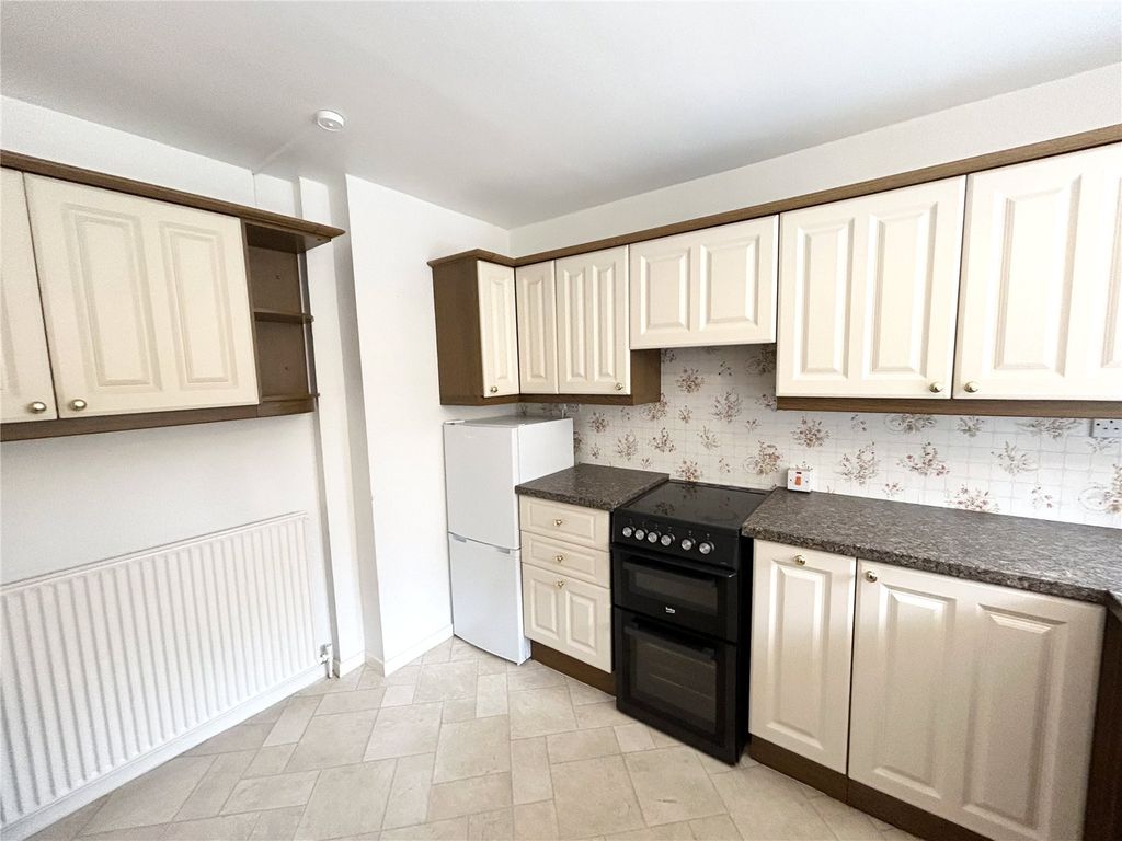 Property photo 3 of 15 Kitchen