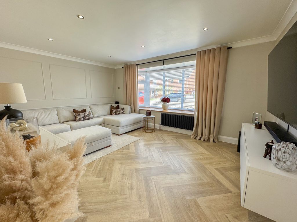 Property photo 3 of 24