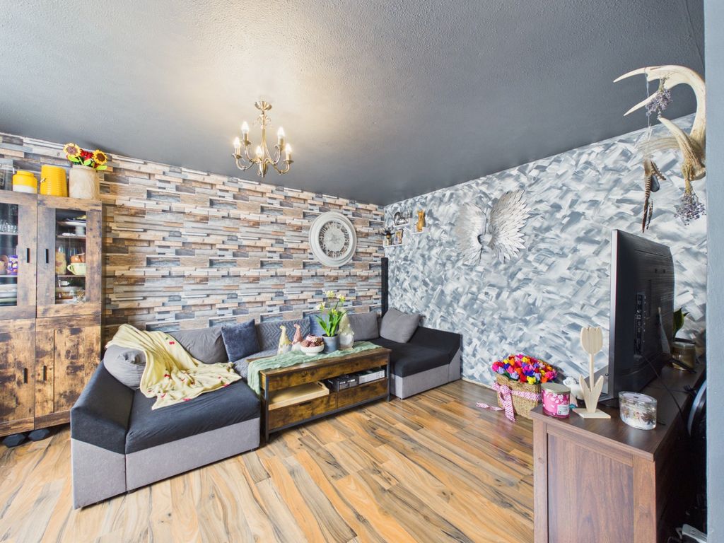 Property photo 2 of 14 5121115