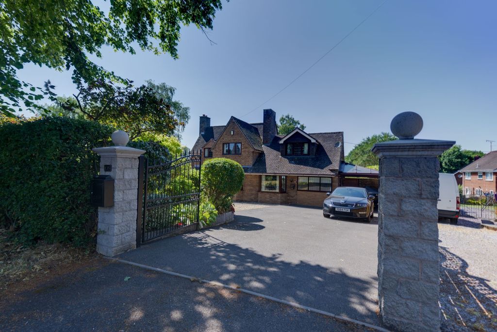 Property photo 2 of 48