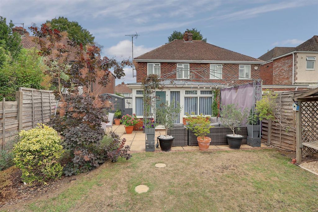 Property photo 2 of 14