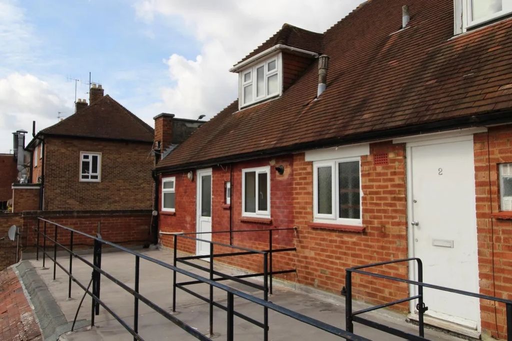 Property photo 1 of 13 1 Leon House13