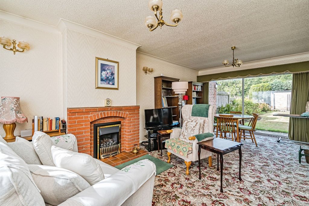 Property photo 2 of 15