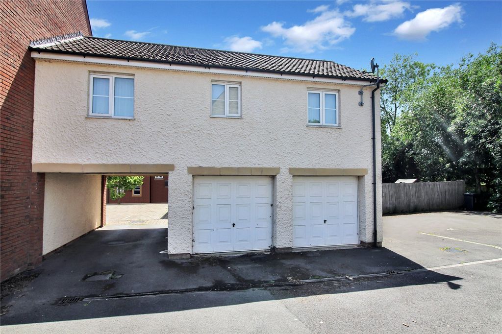Property photo 1 of 10 Picture No. 11