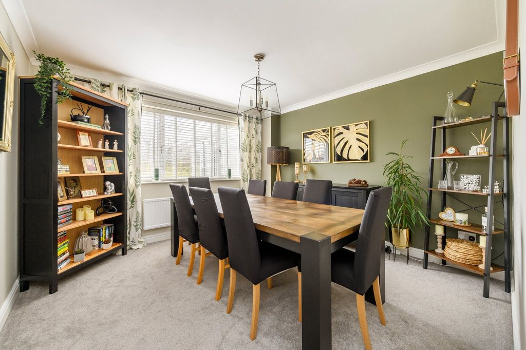 Property photo 3 of 29 Dining Room