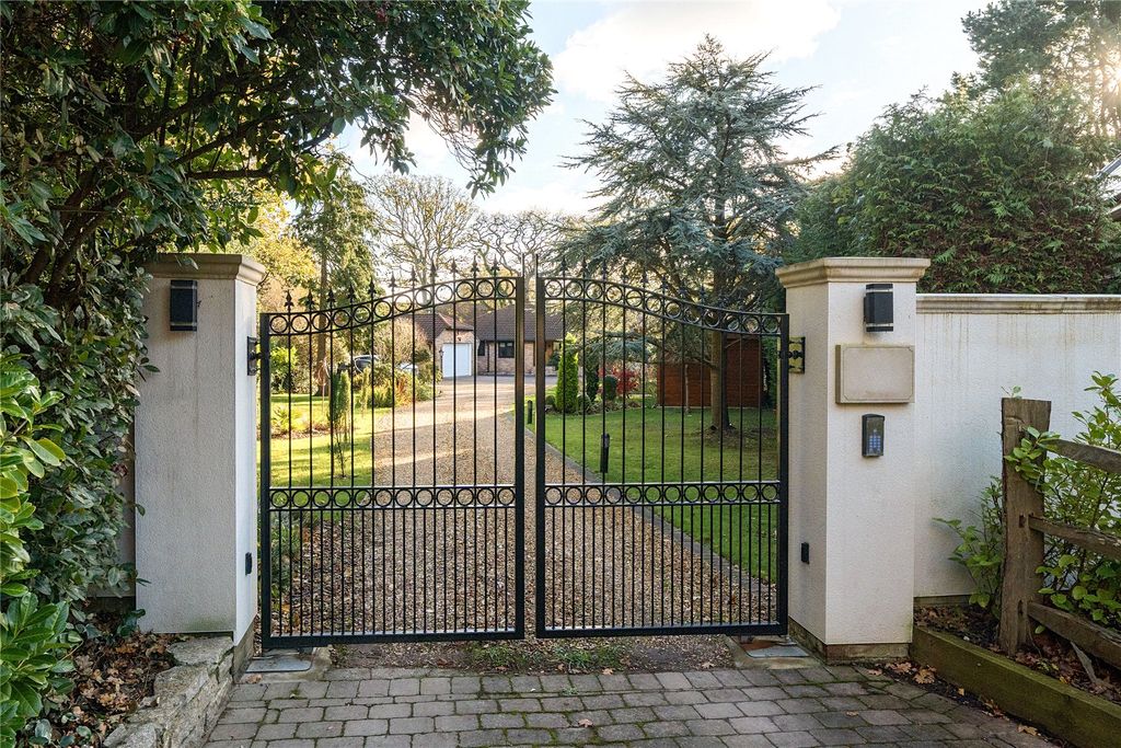 Property photo 2 of 24 Picture No. 02