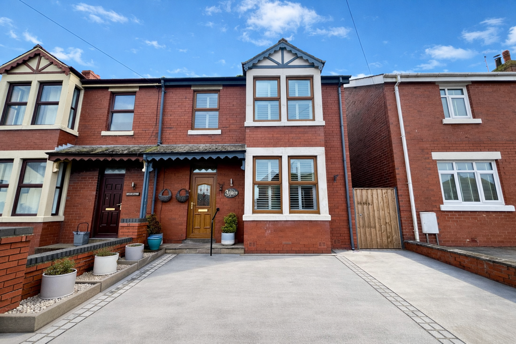 Property photo 1 of 20