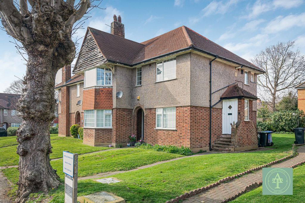 Property photo 1 of 22 2Â Bedroom Maisonette For Sale