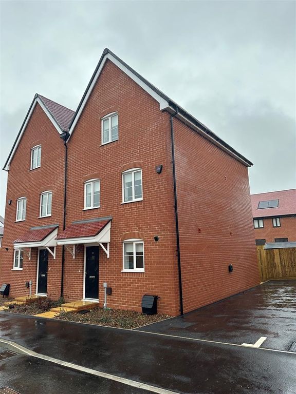 Property photo 1 of 12 9 Hart Road.Jpg