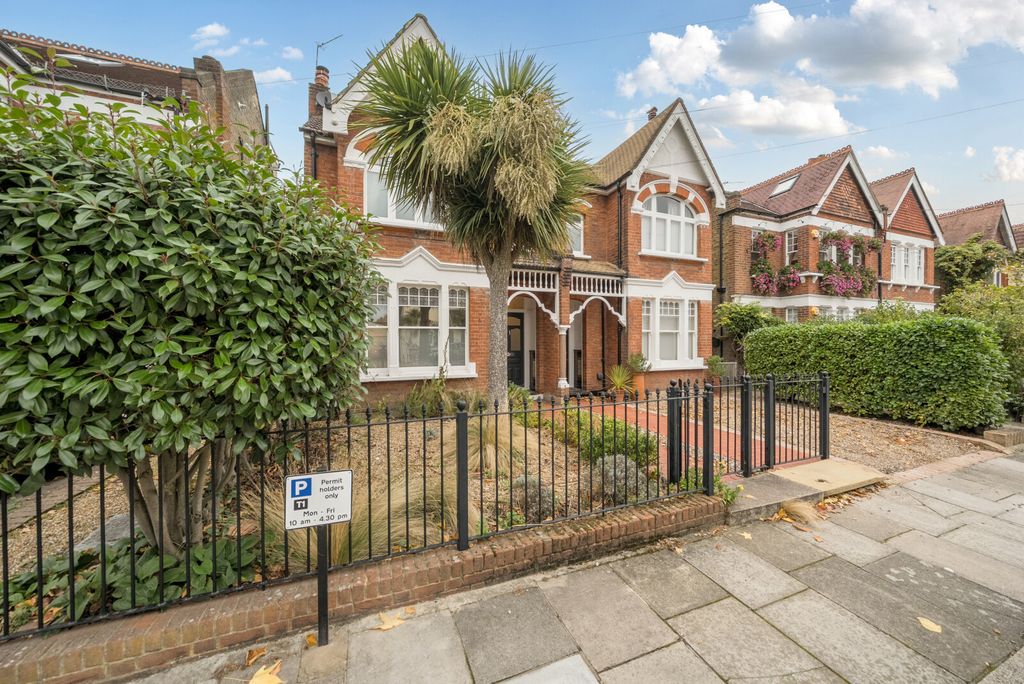 Property photo 1 of 16 Exterior