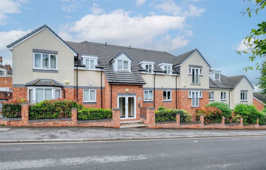 Property photo 1 of 8